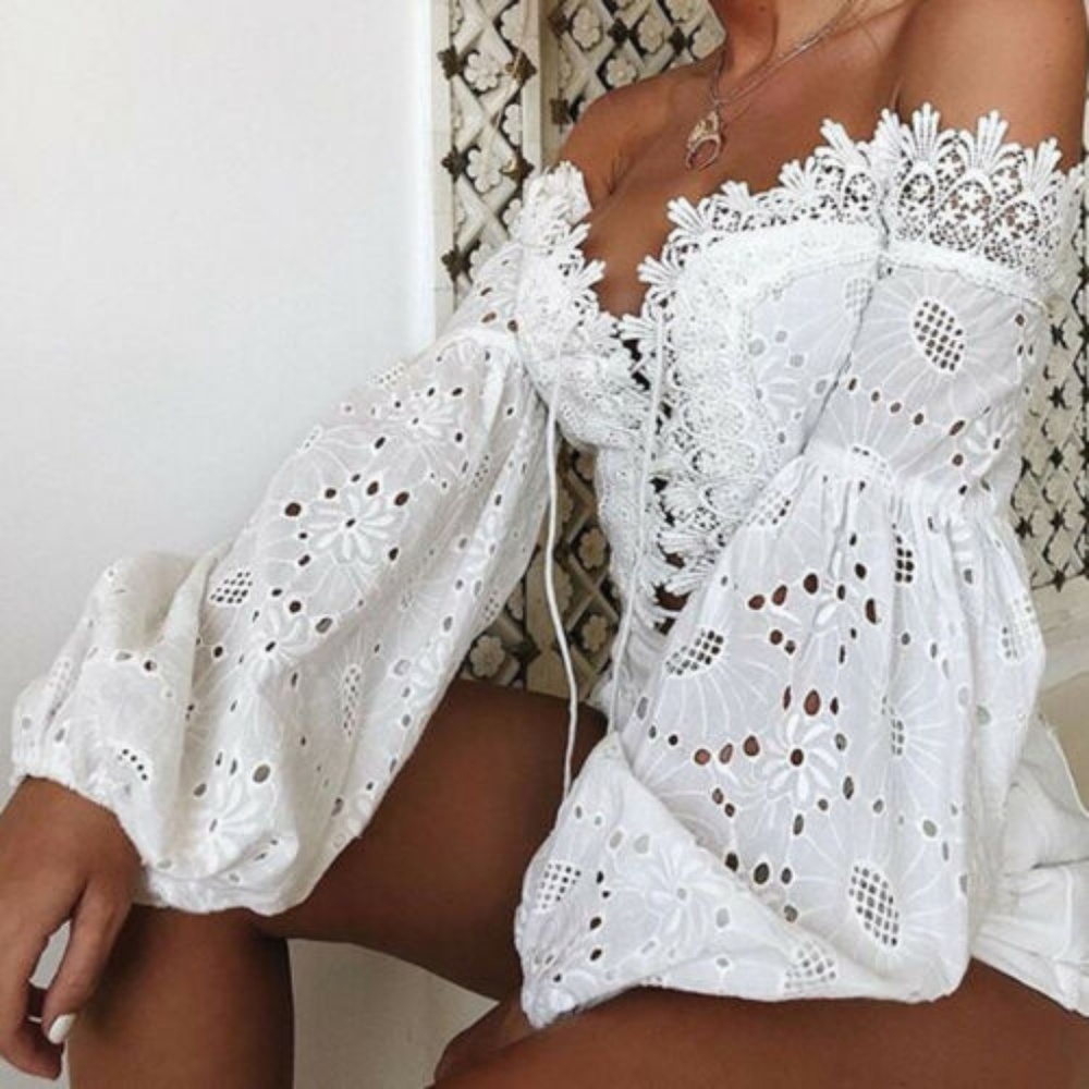 LAST 1 WHITE OFF SHOULDER LACE UP TOP - Picture 4 of 4
